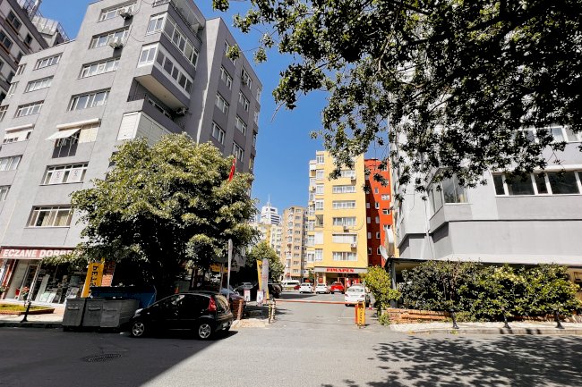 Fahri Gizden Sokak Petek Sitesi