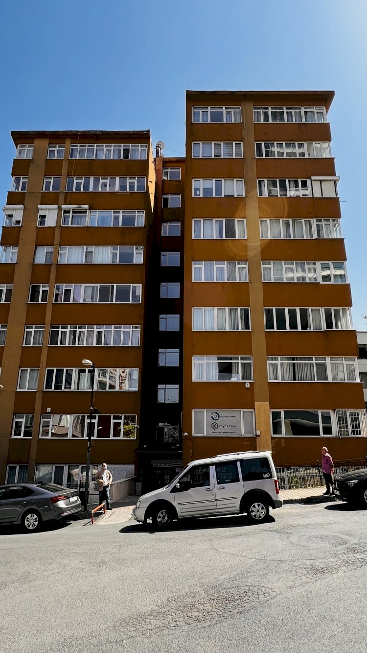 Ali Sami Yen sokak  Aktar Apartmanı