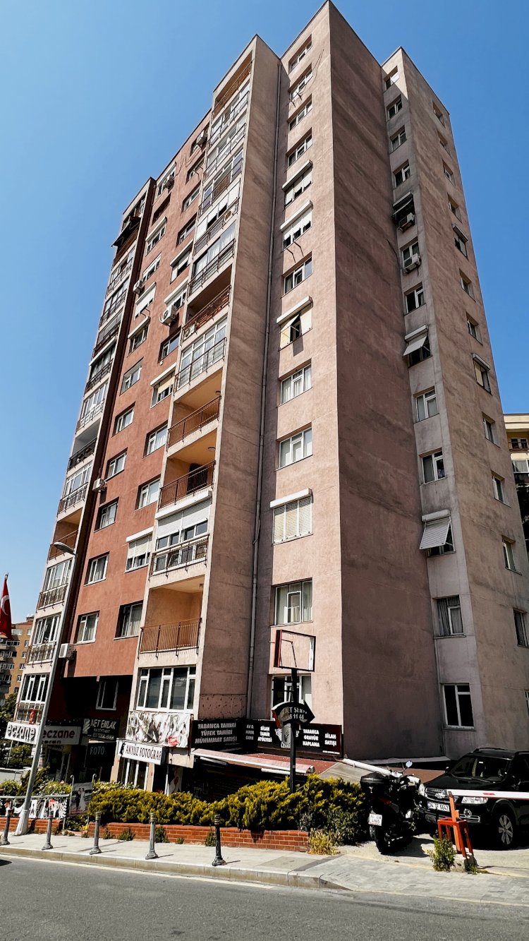 Başak Sokak Altın Apartmanı