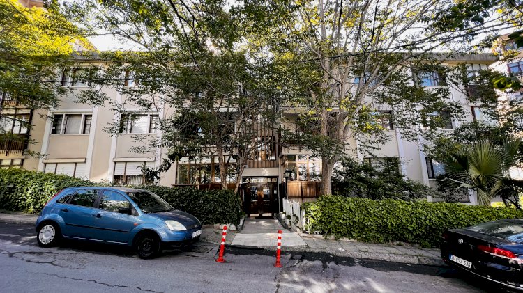 Erdoğan Özkardeşler Sokak Saray Apartmanı