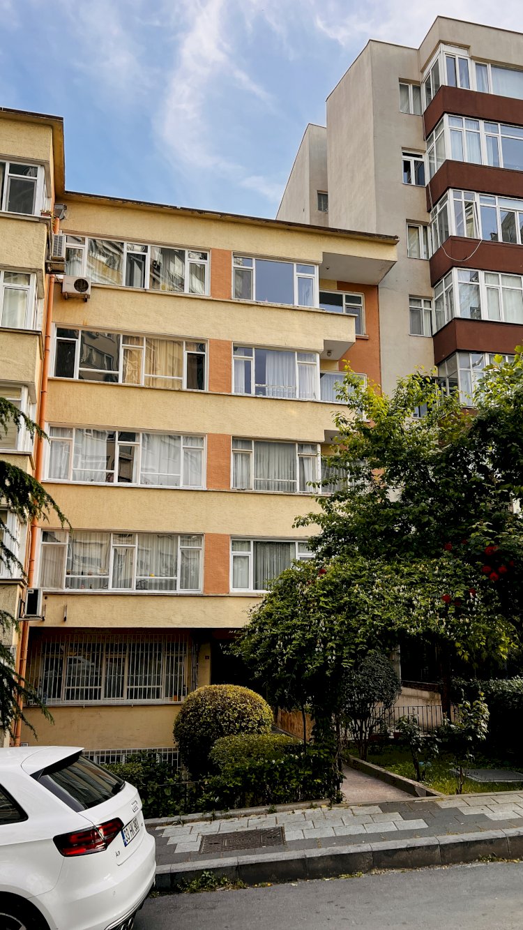 Gönenoğlu Sokak Yeşim Apartmanı