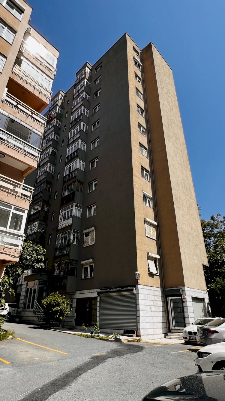 Rüştübey Çıkmazı Evrim Apartmanı