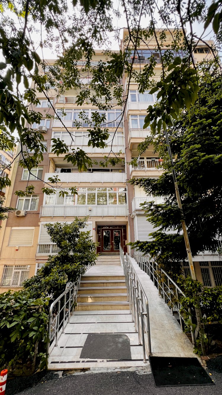 Rüştübey Çıkmazı Riva Apartmanı