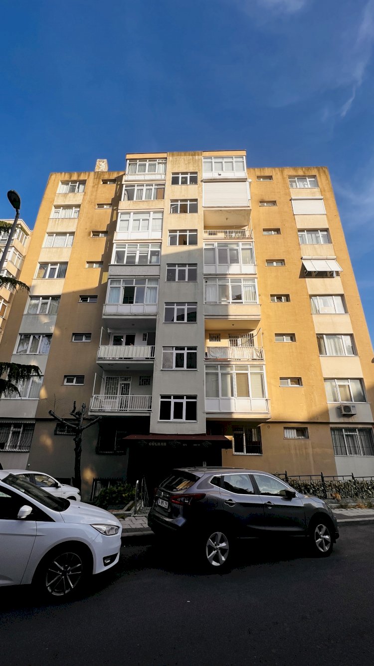 Süleyman Bey Sokak Gülkar Apartmanı