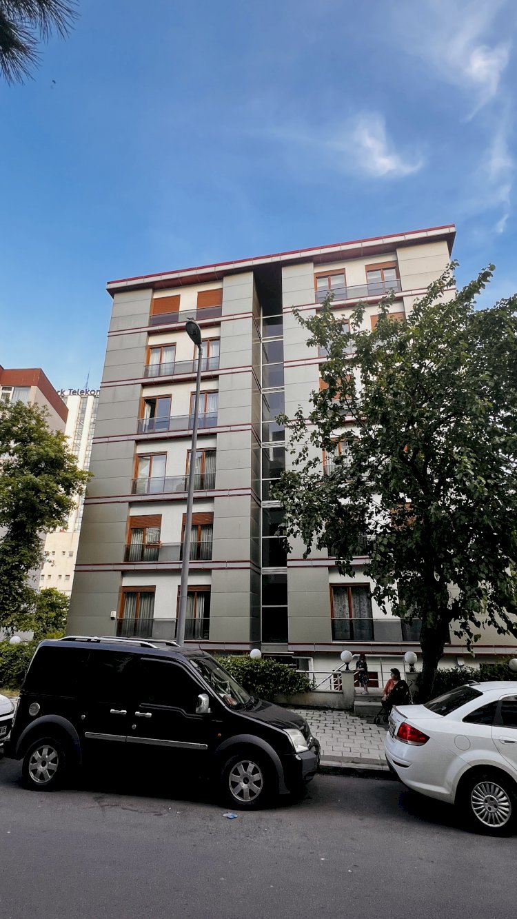 Süleyman Bey Sokak Zehra Apartmanı