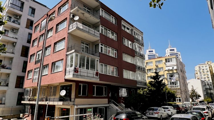 Vefabey Sokak Ak Apartmanı