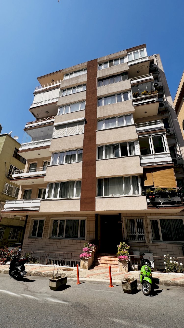 Vefabey Sokak Sabır Apartmanı