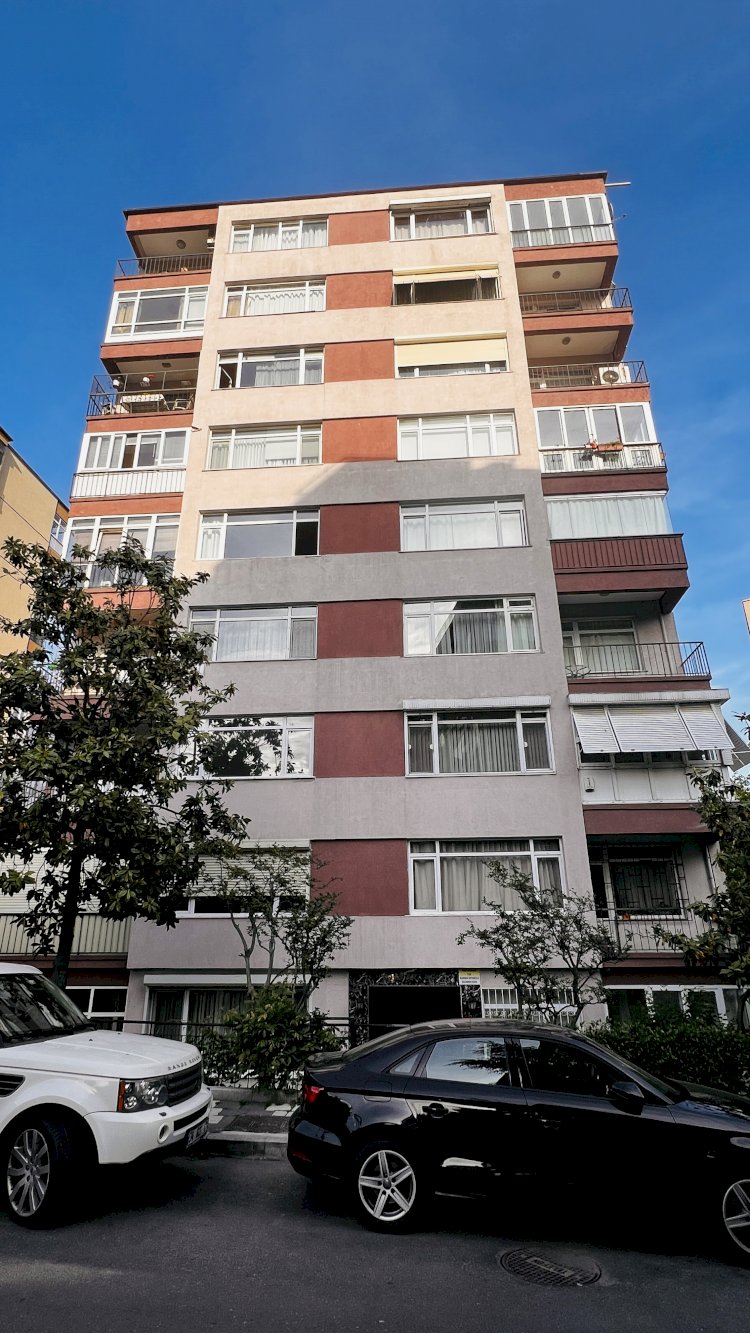 Süleyman Bey Sokak Omay Apartmanı